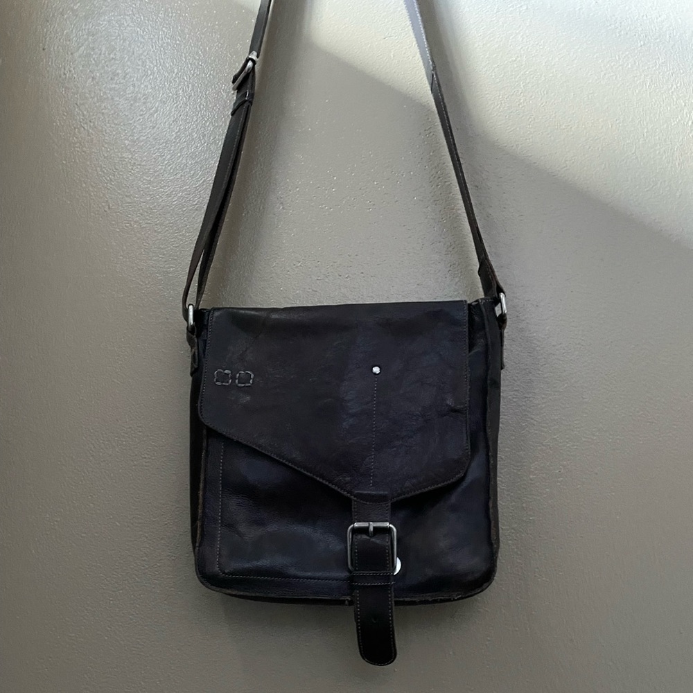 Black Bed Stu Venice crossbody in like new condition.